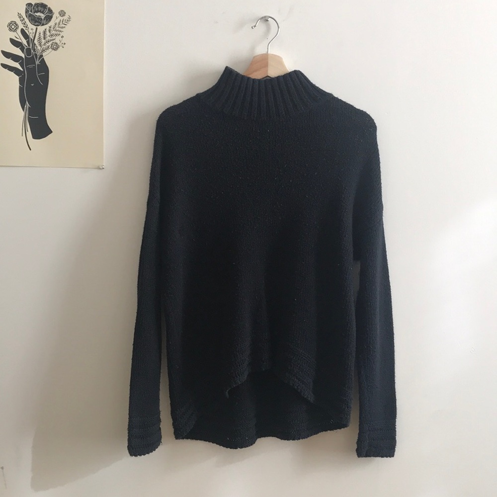 Black Old Navy Sweater
